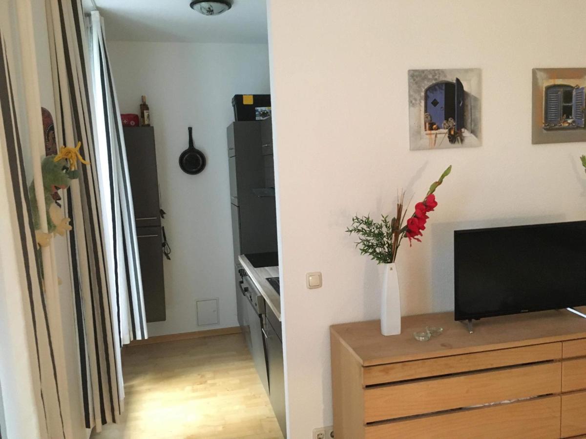 1-Zimmer-Apartment Mitten Im Friedrichshain Berlim Exterior foto
